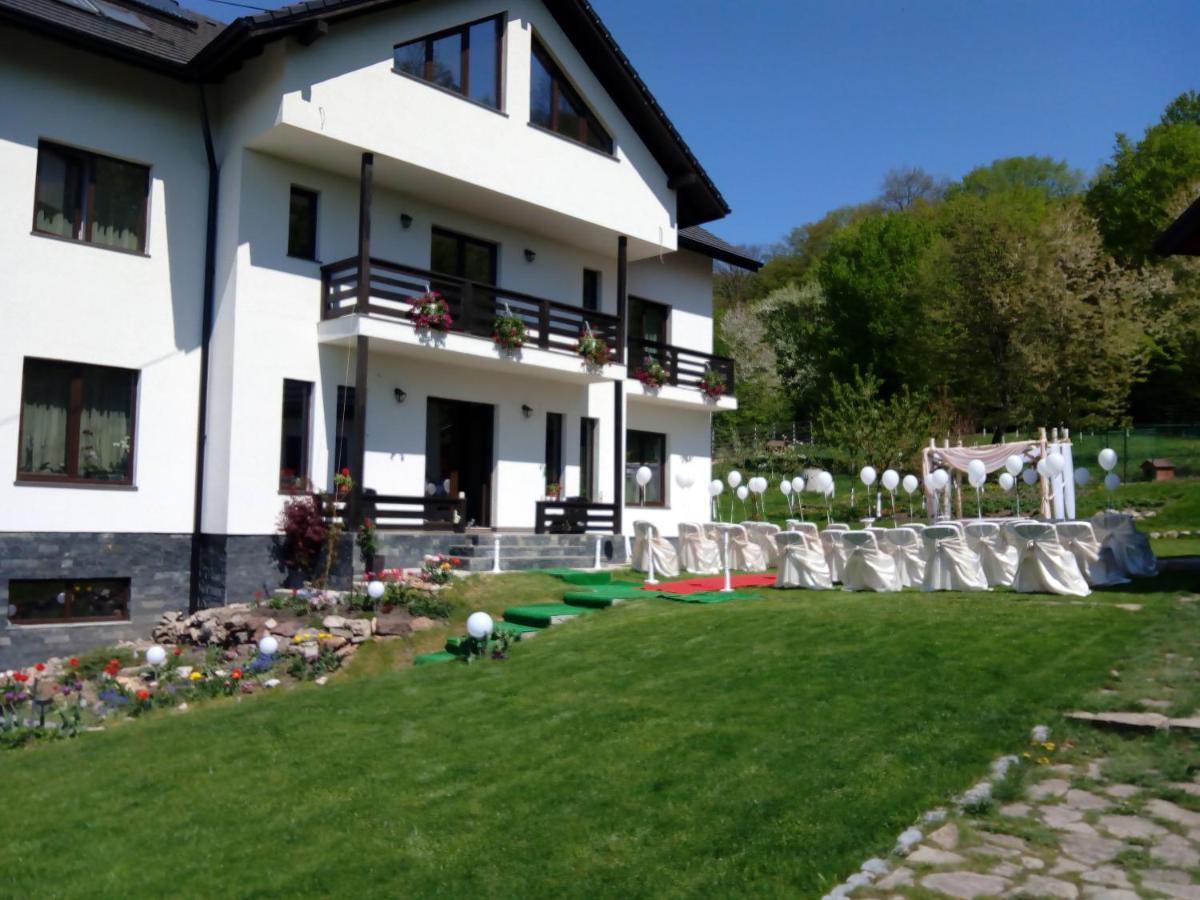 Dragomirna Sunset Hotel Mitocu Dragomirnei Exterior photo